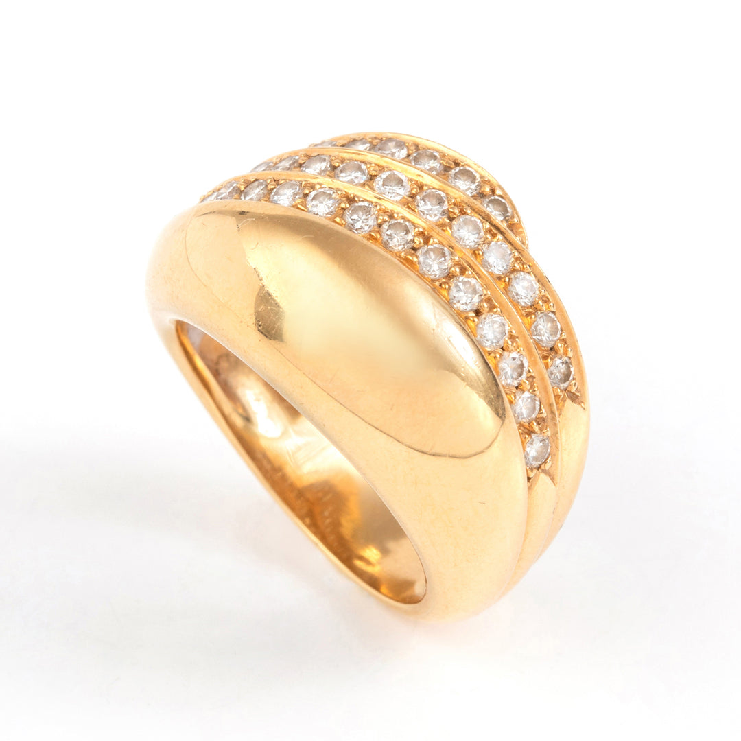 Comment authentifier une bague ancienne en or : le guide complet