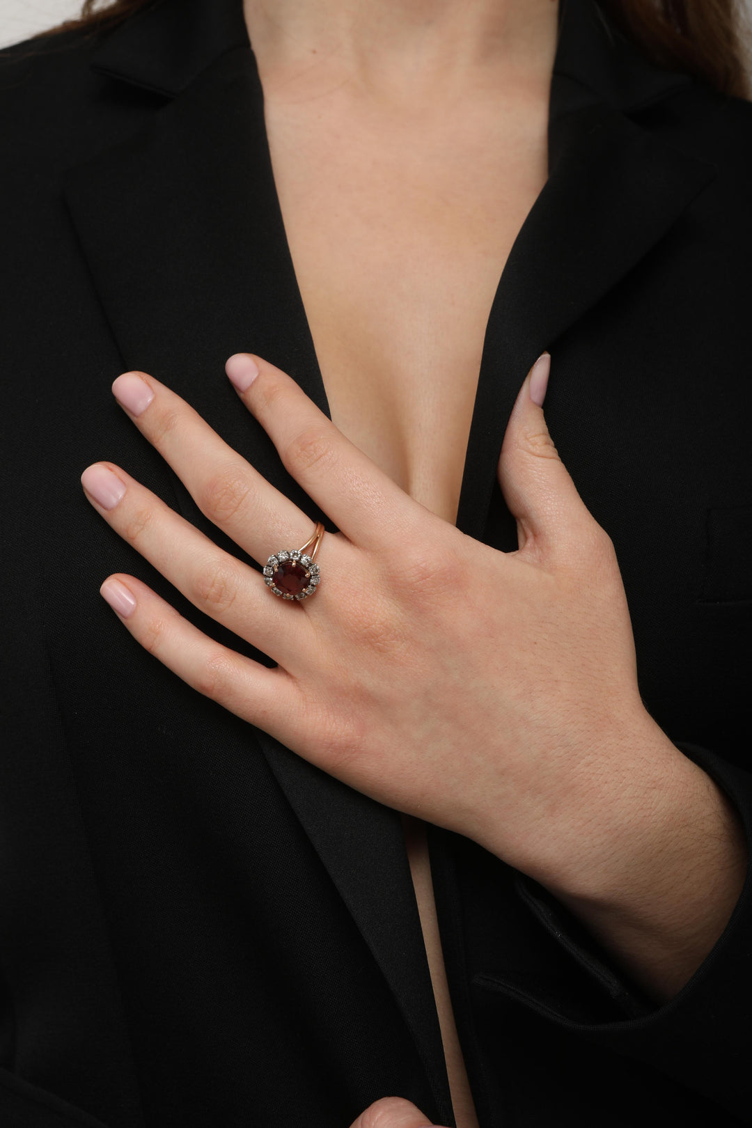 Bague vintage or jaune et gris, citrine et diamants "Coquette coquine"