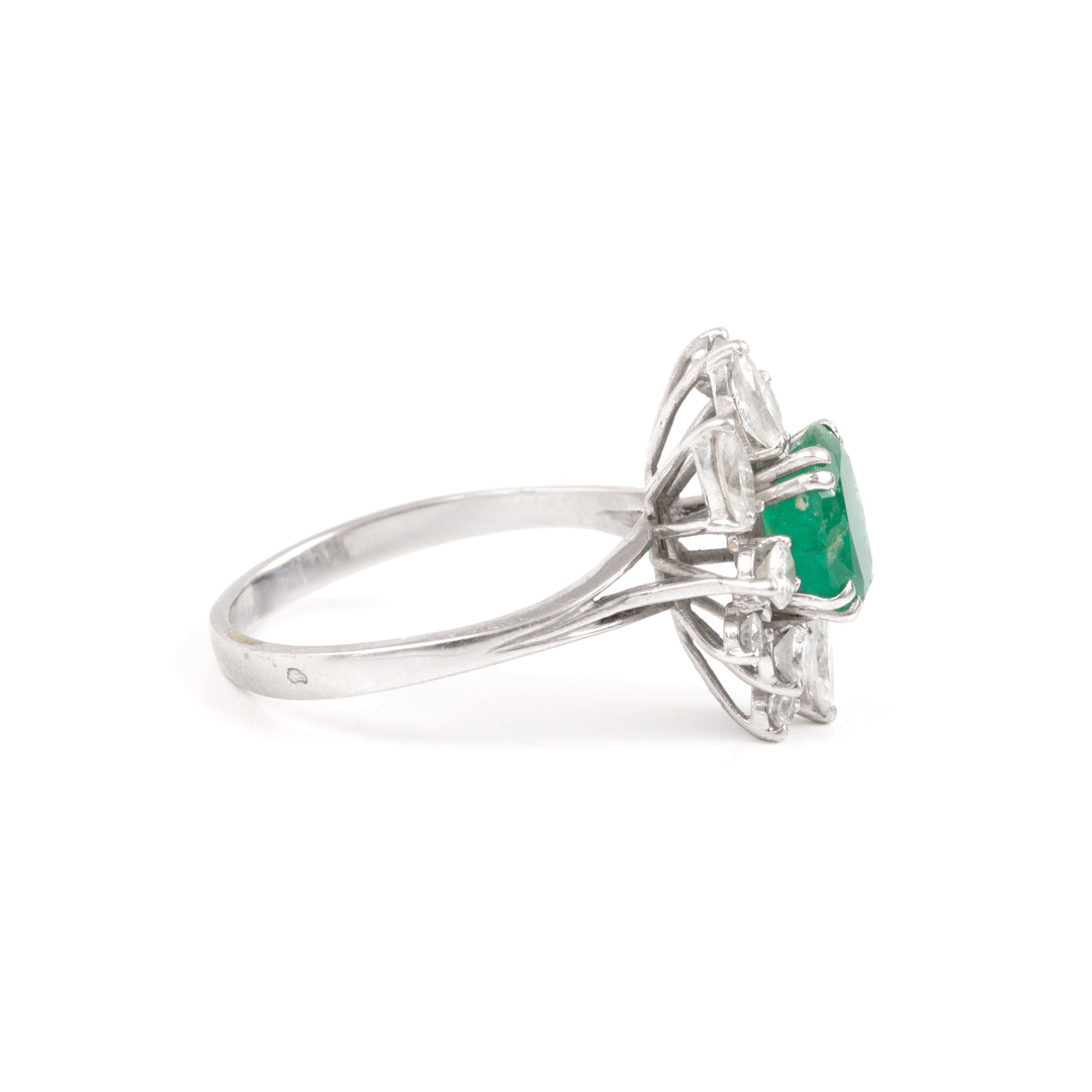 Bague vintage luxe or gris, émeraude et diamants Lush Dagger 