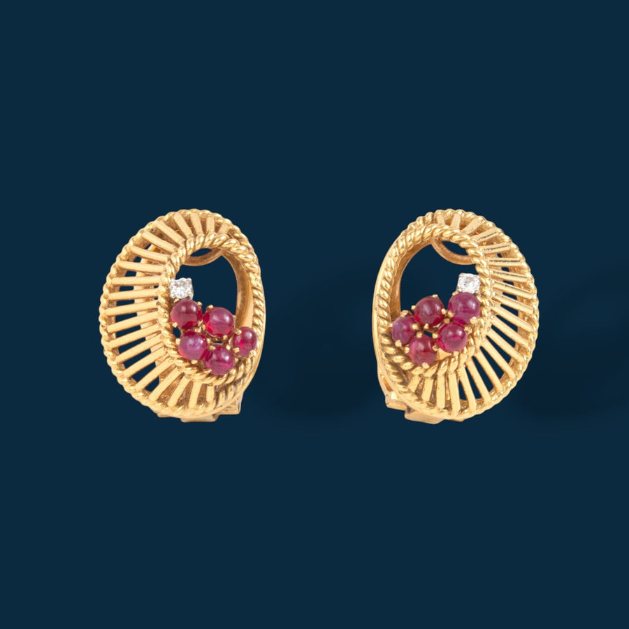 Boucles d'oreilles vintage or jaune, rubis et diamant Rocket Circle Savaje Paris