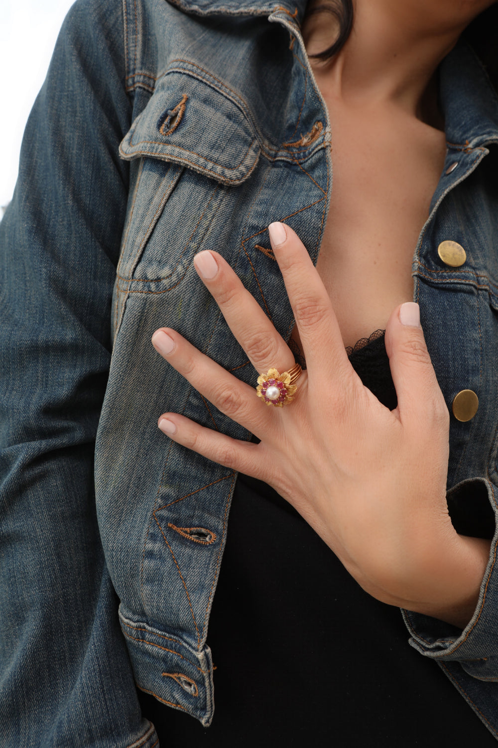 Bague vintage or jaune, perle et rubis "True Romance"