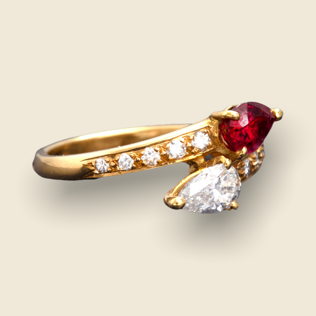 bague ancienne or jaune serpent diamants rubis