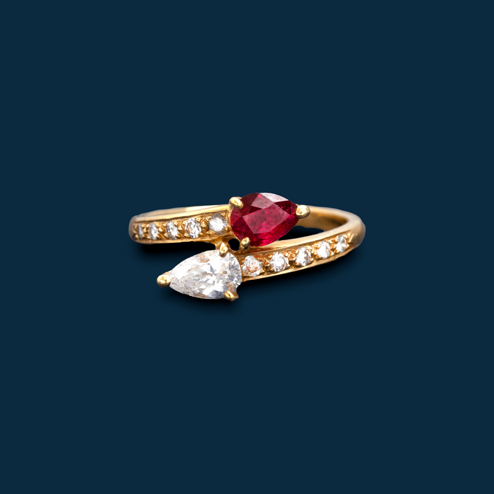 bague ancienne or jaune serpent diamants rubis