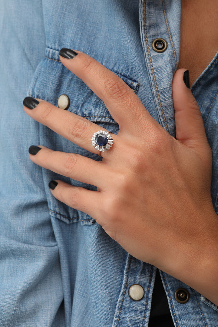 Bague vintage or gris, saphir et diamants "Jupon Précieux"