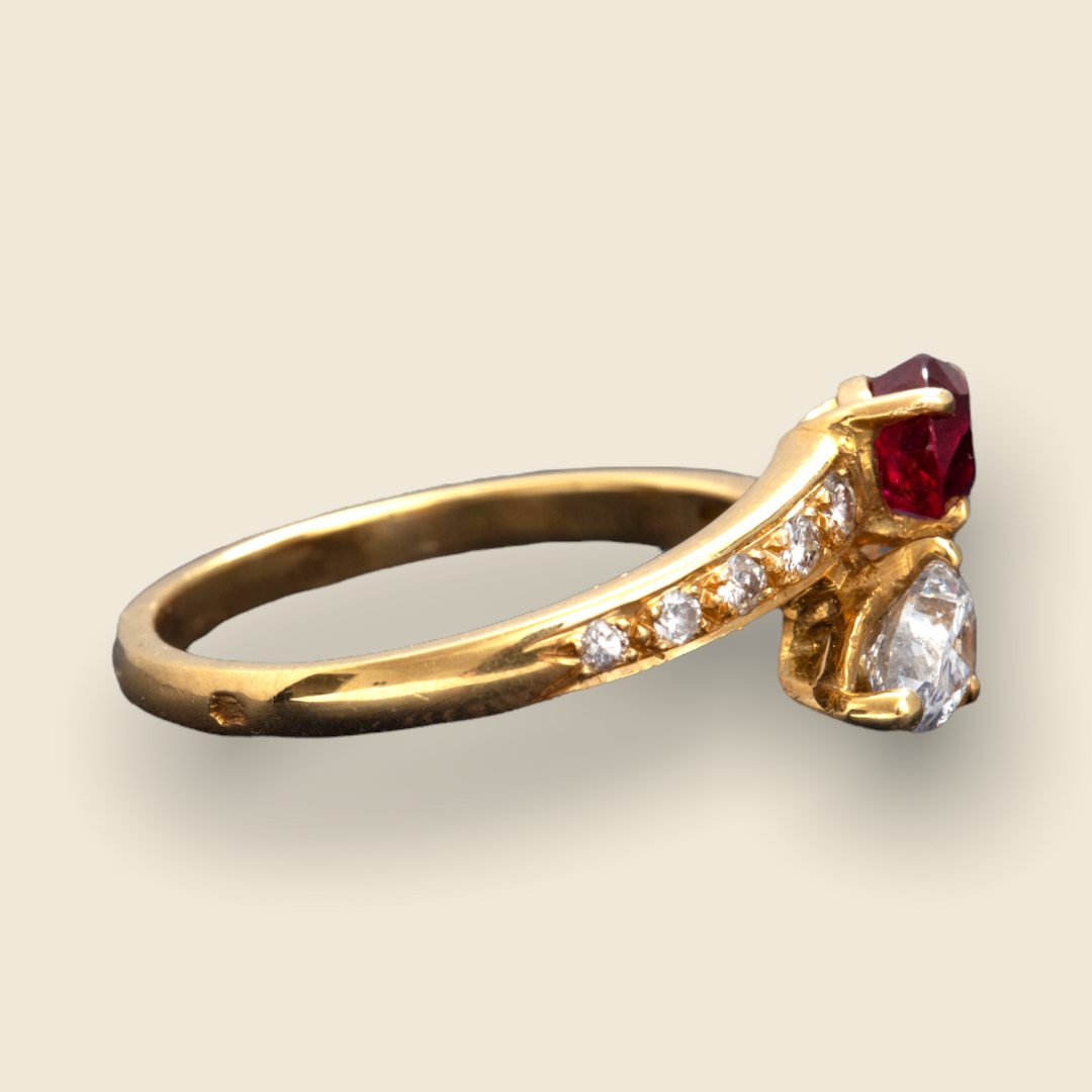 bague ancienne or jaune serpent diamants rubis