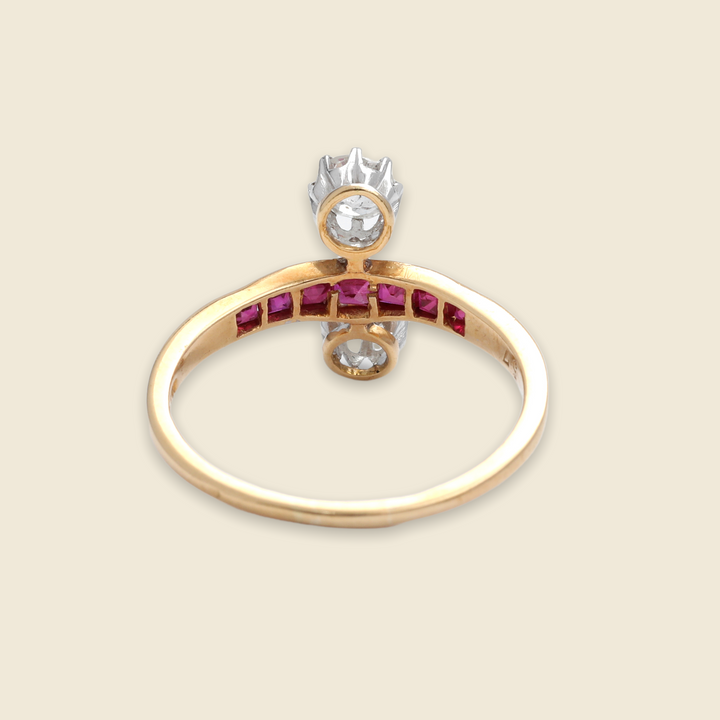 Bague vintage or jaune, diamants et rubis "Red Line"