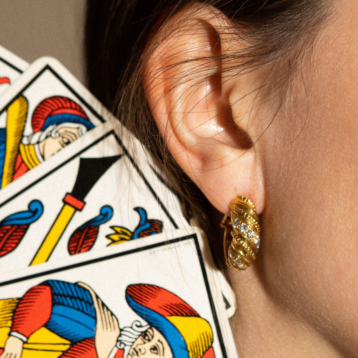 boucles d'oreilles anciennes or jaune large torsade diamants