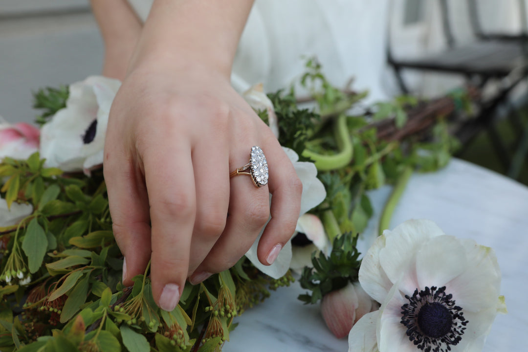 Bague vintage marquise or jaune, or gris et diamants "Douce Harmonie"