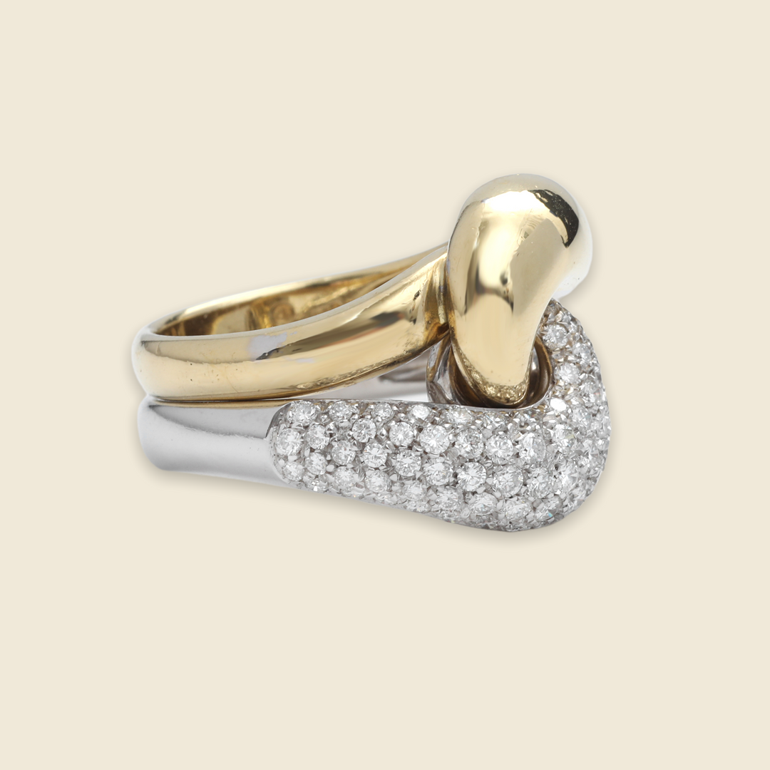 Bague vintage or jaune et gris, diamants signée Damiani "Love Me"